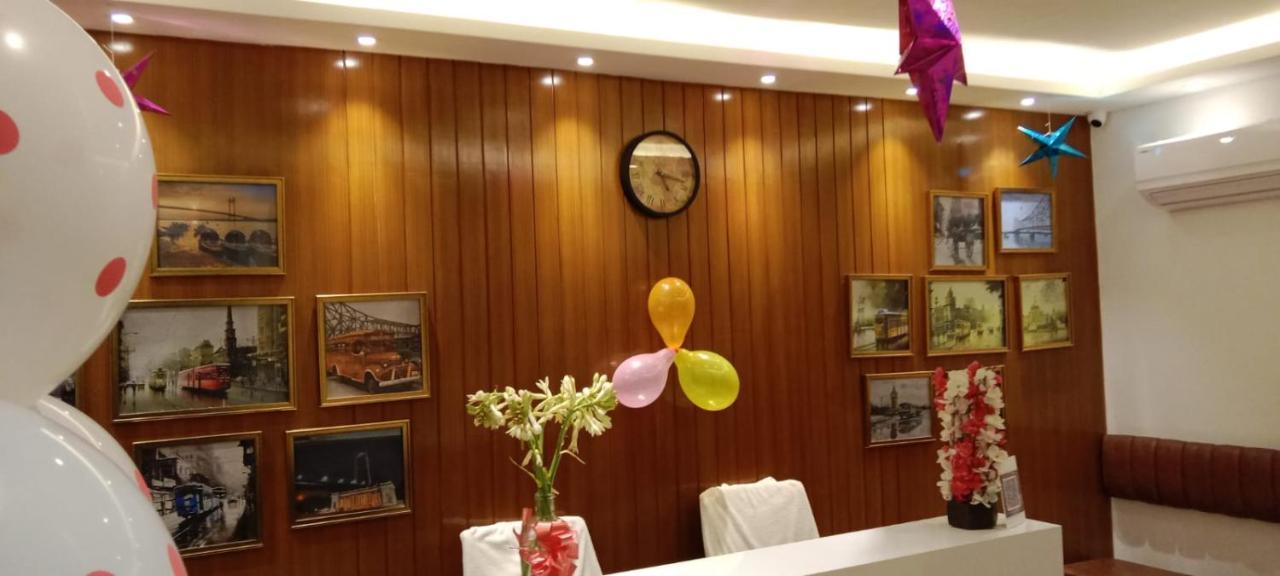 La Cresta Inn Kolkata Ngoại thất bức ảnh