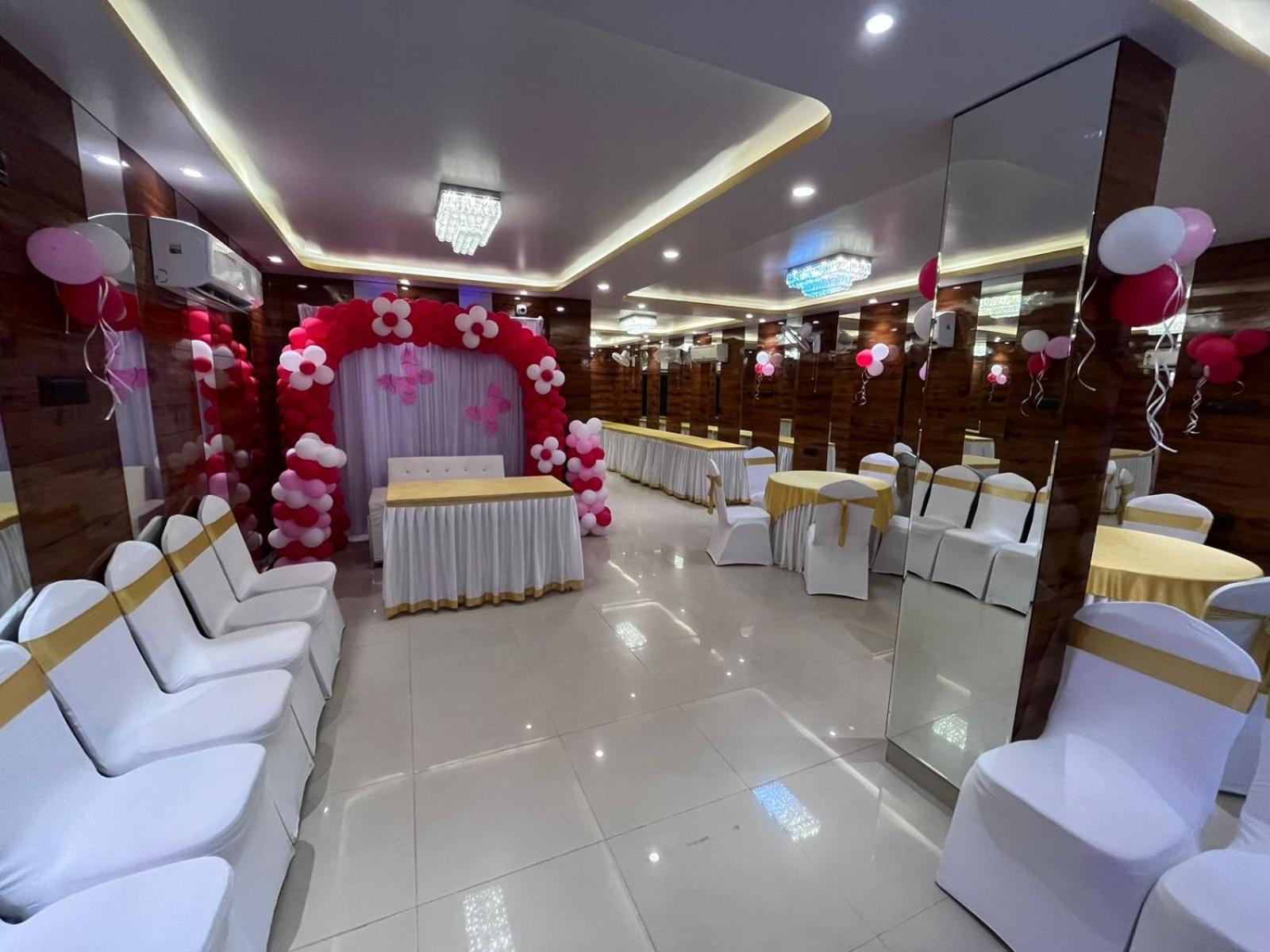 La Cresta Inn Kolkata Ngoại thất bức ảnh