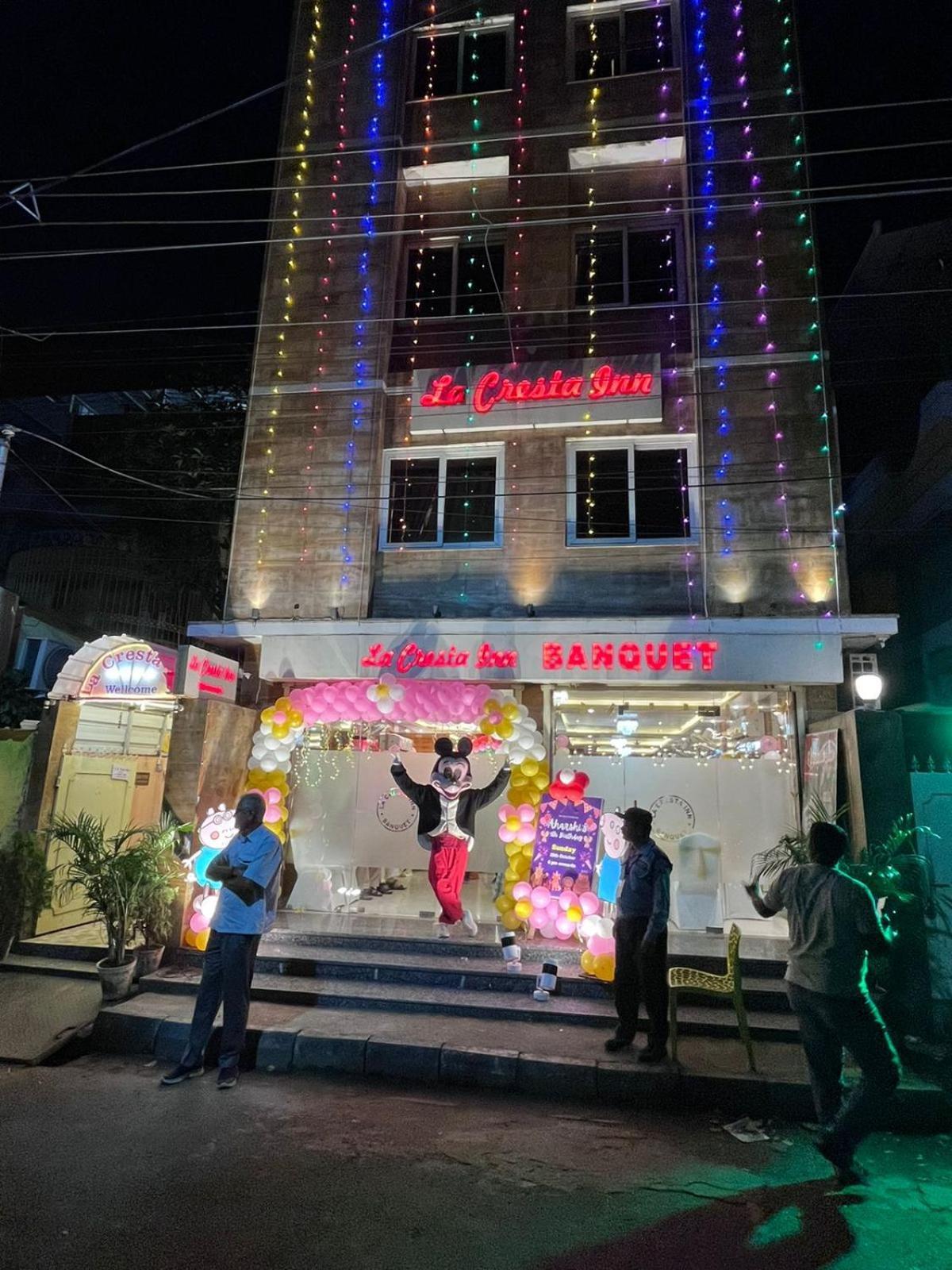 La Cresta Inn Kolkata Ngoại thất bức ảnh