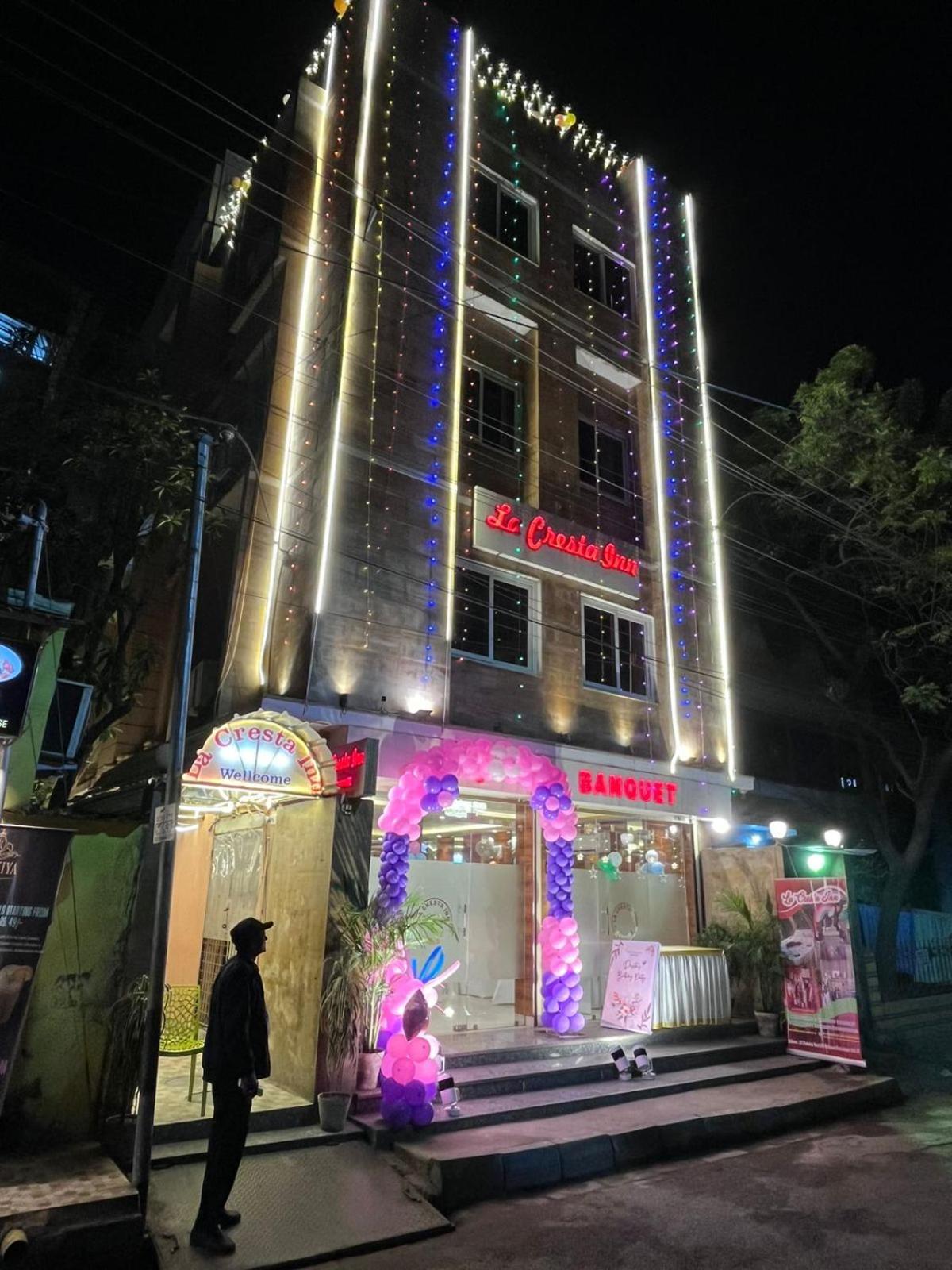 La Cresta Inn Kolkata Ngoại thất bức ảnh
